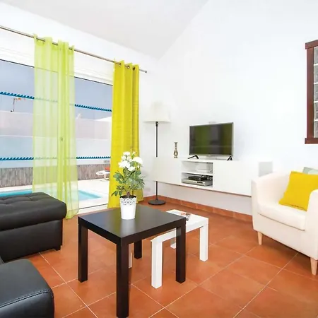 Puerto Del Carmen Sleeps 6 Wifi * Пуэрто дель Кармен